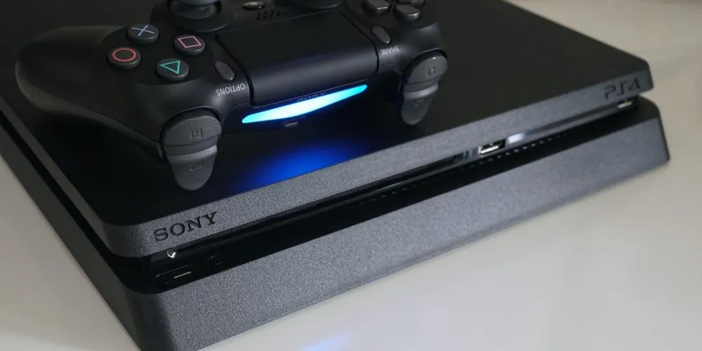 PS4 moddée par Yochamida
